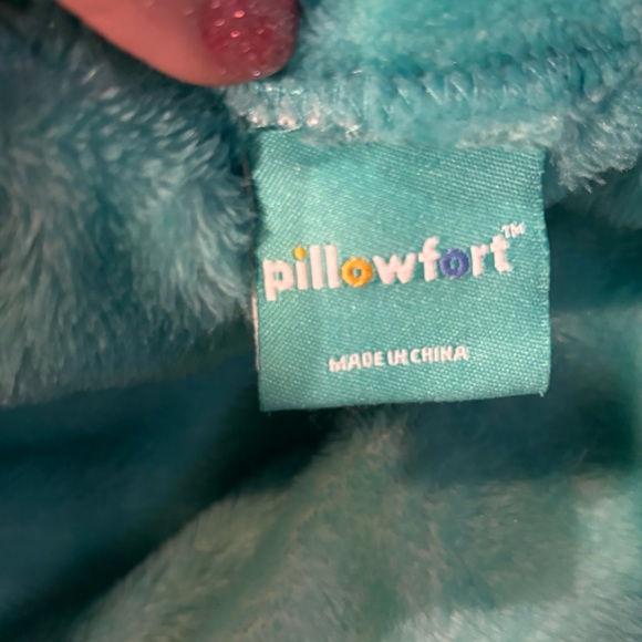 Mermaid Tail Blanket So cute and so soft! - Picture 4 of 4